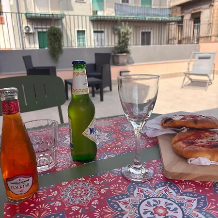Terrazza Caronda 公寓
